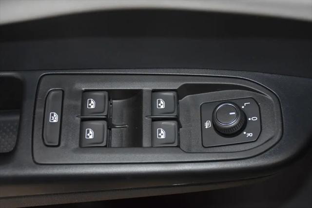 2026 Volkswagen Taos S