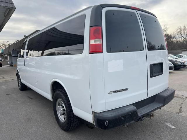 2015 Chevrolet Express LS