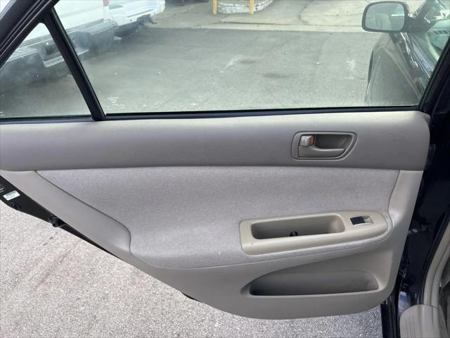 2003 Toyota Camry LE
