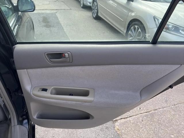 2003 Toyota Camry LE