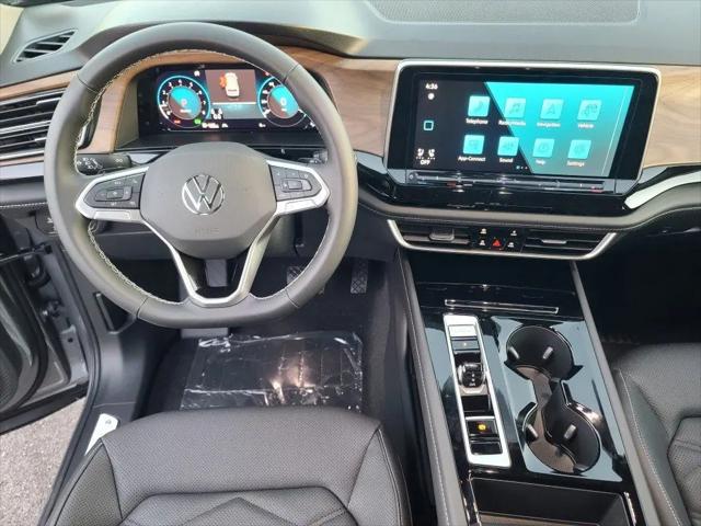2026 Volkswagen Atlas SE with Technology