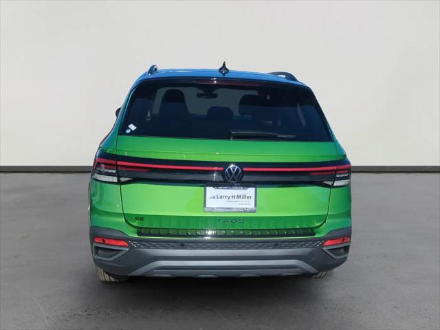 2026 Volkswagen Taos SE Black