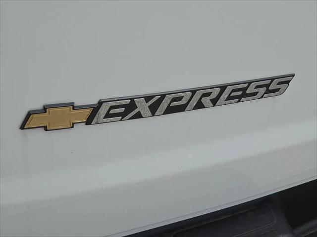 2025 Chevrolet Express Cargo Van RWD 2500 Regular Wheelbase WT