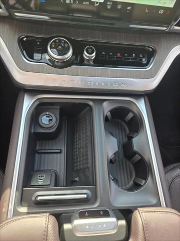 2025 Ford Expedition Platinum MAX