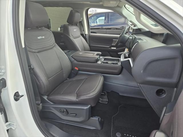 2025 Ford Expedition Platinum MAX