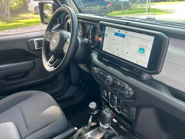 2026 Jeep Gladiator Sport