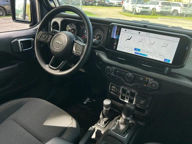 2026 Jeep Gladiator Sport