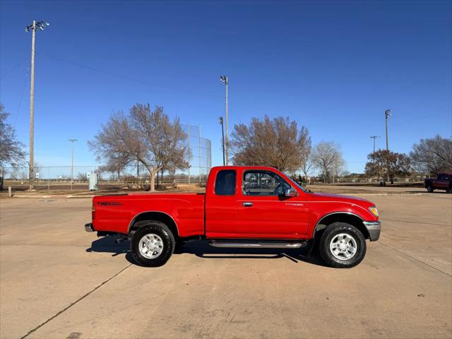 1997 Toyota Tacoma Base SR5 V6