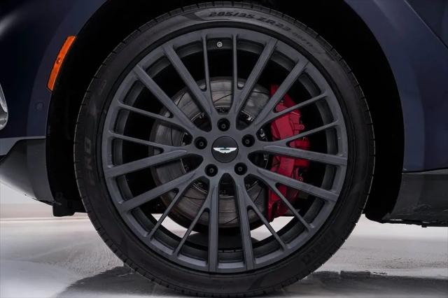 2021 Aston Martin DBX Standard