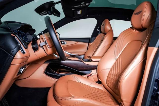 2021 Aston Martin DBX Standard