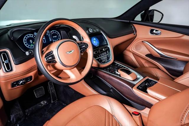 2021 Aston Martin DBX Standard