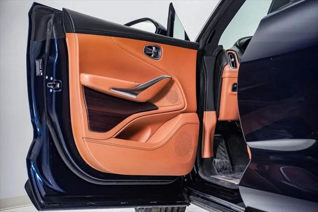 2021 Aston Martin DBX Standard