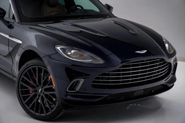 2021 Aston Martin DBX Standard