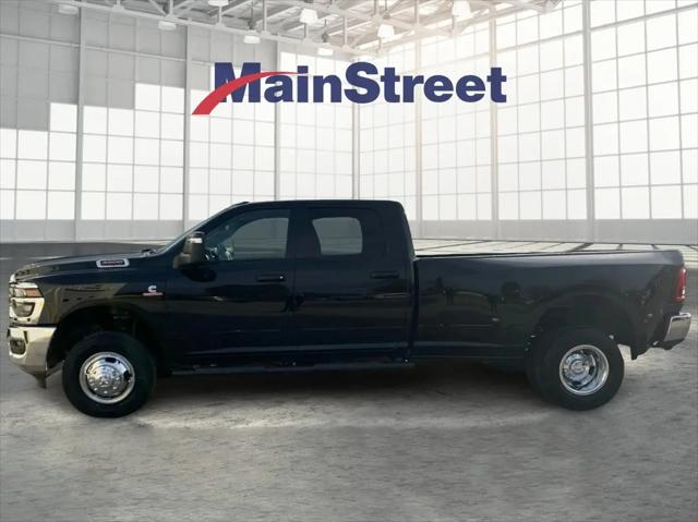 2026 Ram 3500 Tradesman Crew Cab 4x4 8' Box