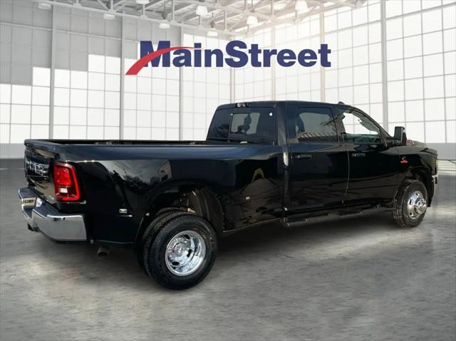 2026 Ram 3500 Tradesman Crew Cab 4x4 8' Box