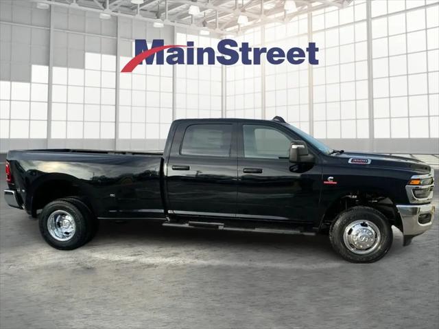 2026 Ram 3500 Tradesman Crew Cab 4x4 8' Box