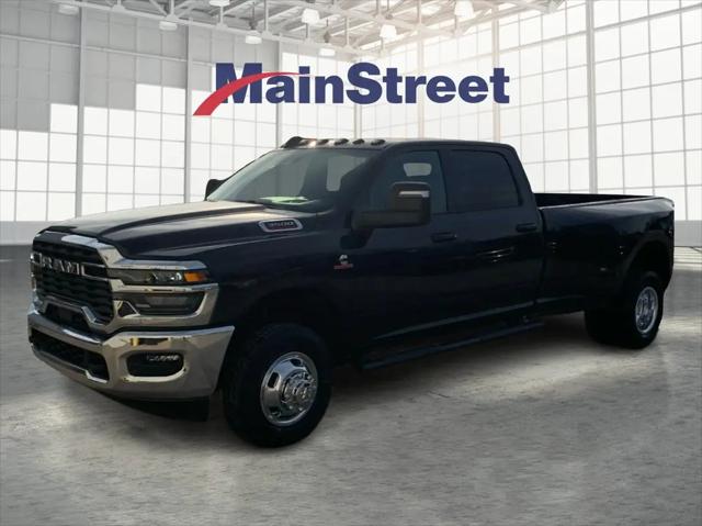 2026 Ram 3500 Tradesman Crew Cab 4x4 8 Box for sale in Lansing, KS