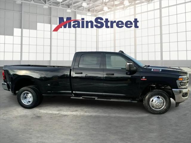 2026 Ram 3500 Tradesman Crew Cab 4x4 8 Box