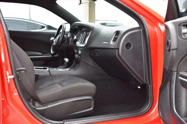 2020 Dodge Charger SXT RWD