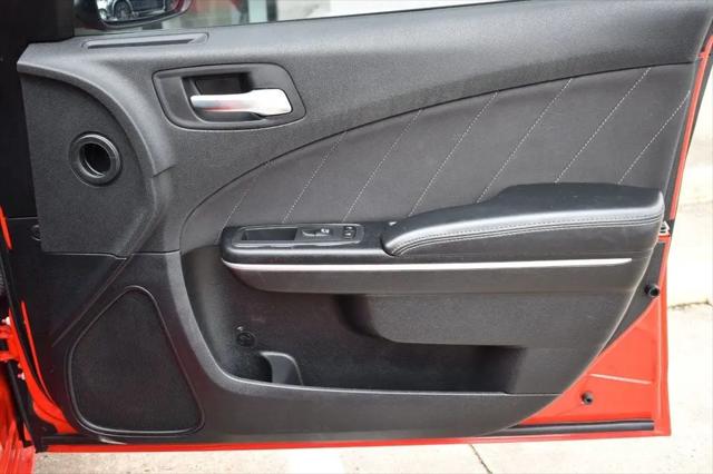 2020 Dodge Charger SXT RWD
