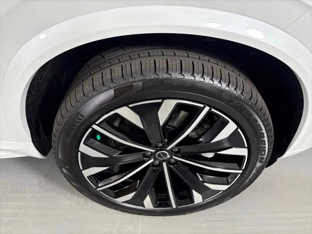 2026 Volvo XC90 Plus, B6 AWD Gas (mild hybrid), Gasoline, Bright, 7 Seats