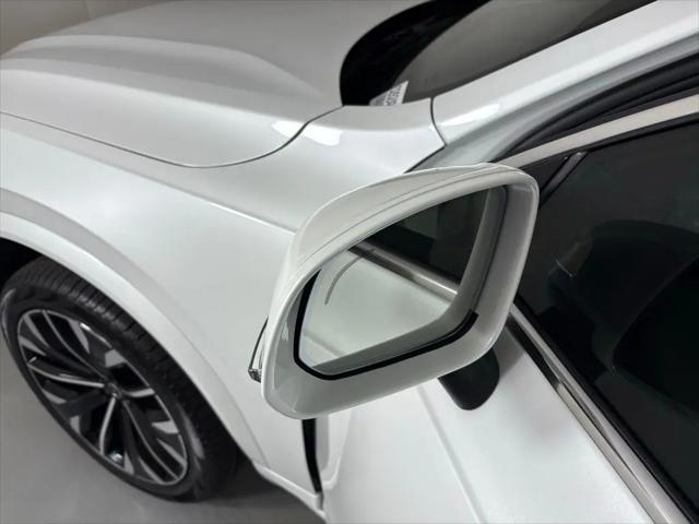 2026 Volvo XC90 Plus, B6 AWD Gas (mild hybrid), Gasoline, Bright, 7 Seats