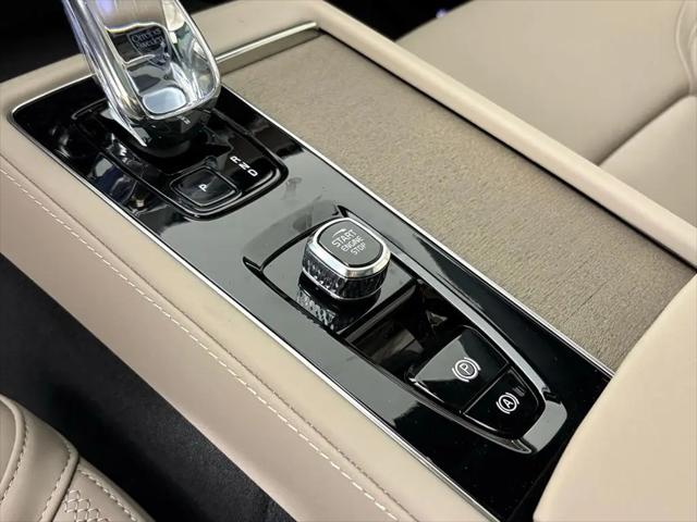 2026 Volvo XC90 Plus, B6 AWD Gas (mild hybrid), Gasoline, Bright, 7 Seats