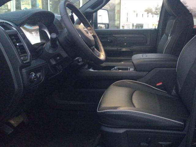 2026 RAM Ram 3500 RAM 3500 LIMITED MEGA CAB 4X4 64 BOX