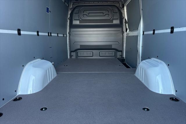 2026 Mercedes-Benz Sprinter 2500 Standard Roof 4-Cyl Diesel