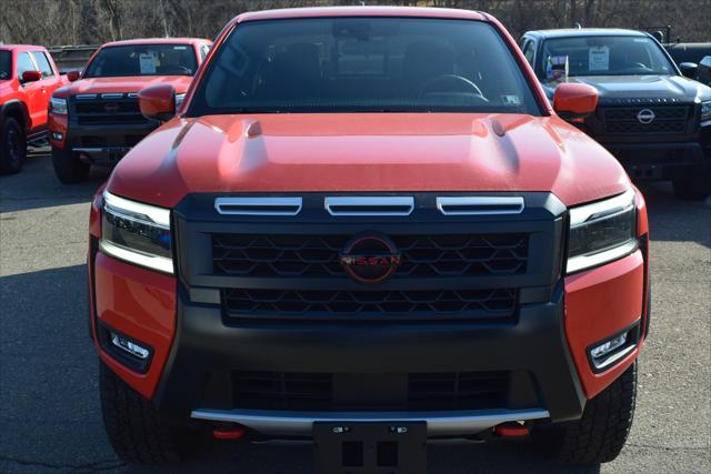 2025 Nissan Frontier Crew Cab PRO-4X 4x4 2025 Nissan Frontier Crew Cab PRO-4X 4x4