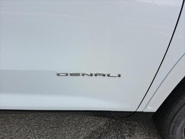 2026 GMC Acadia Denali FWD