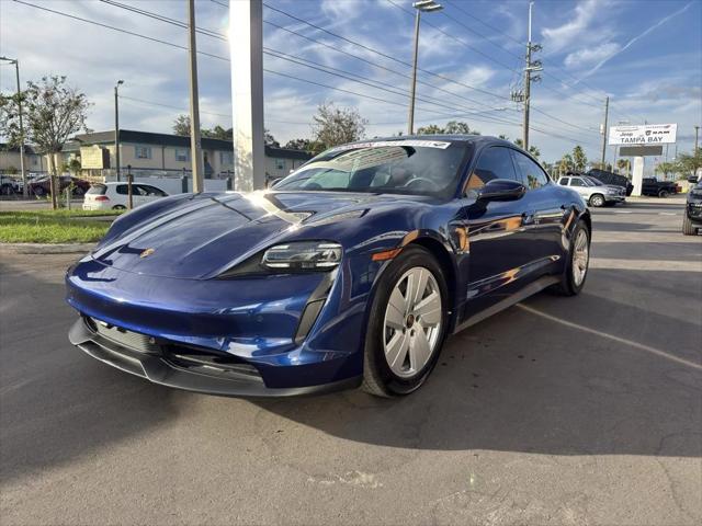 2022 Porsche Taycan 2022 Porsche Taycan