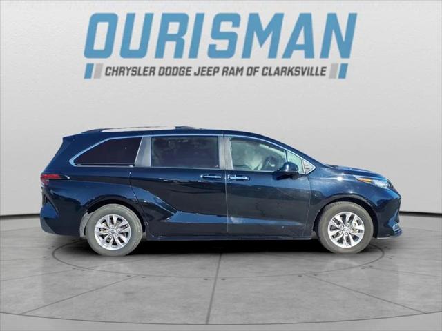 2023 Toyota Sienna XLE 2023 Toyota Sienna XLE