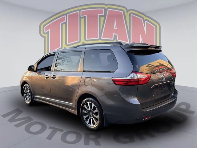 2019 Toyota Sienna XLE 7 Passenger [3]