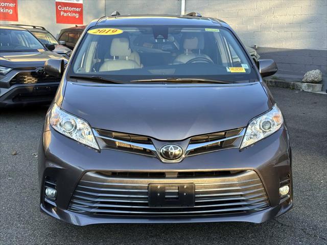 2019 Toyota Sienna XLE 7 Passenger [5]
