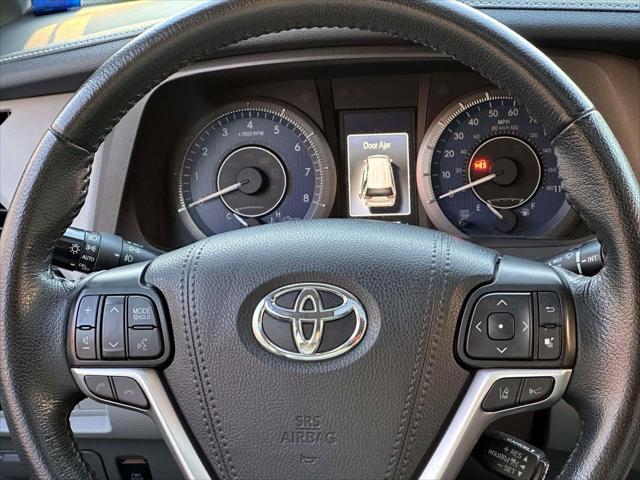 2019 Toyota Sienna XLE 7 Passenger [16]