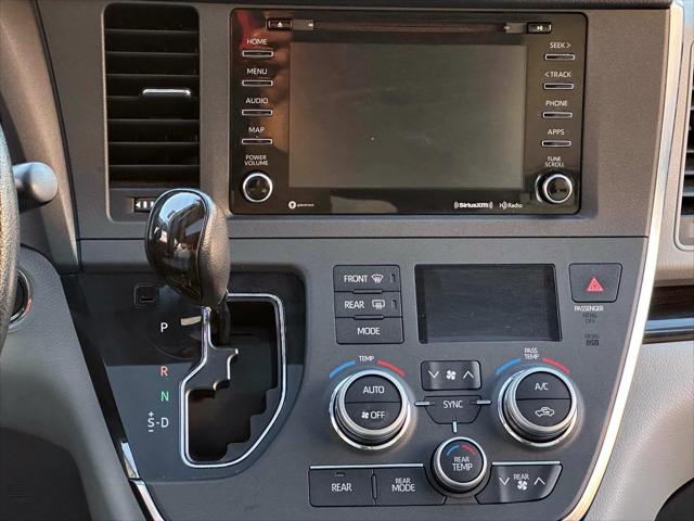 2019 Toyota Sienna XLE 7 Passenger [17]