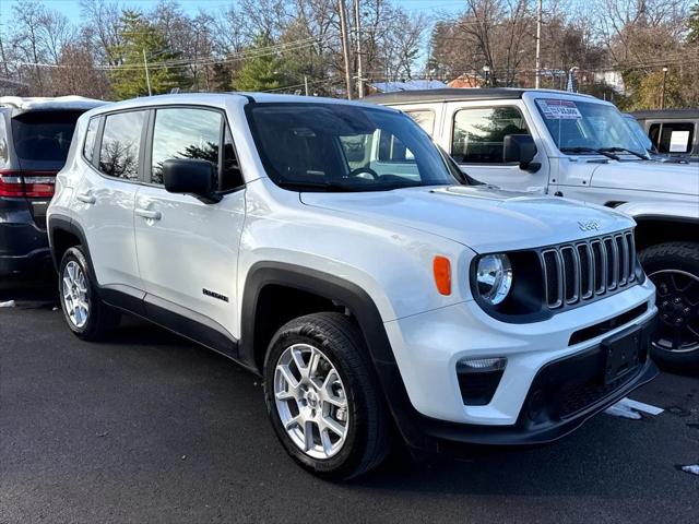 2023 Jeep Renegade Latitude 4x4 2023 Jeep Renegade Latitude 4x4