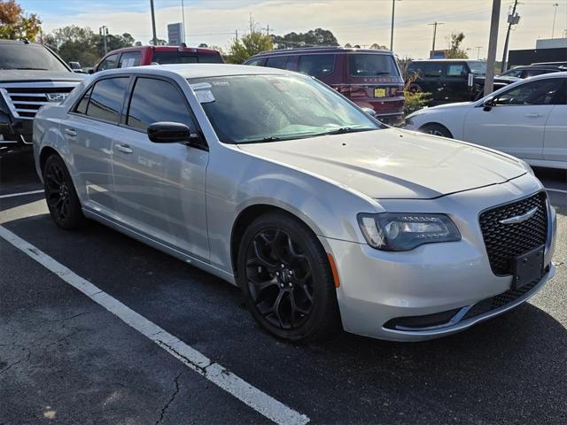 2019 Chrysler 300 Touring 2019 Chrysler 300 Touring