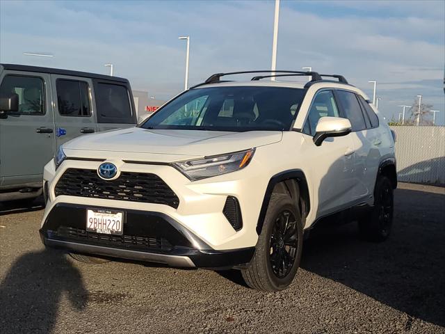 2022 Toyota RAV4 Hybrid SE