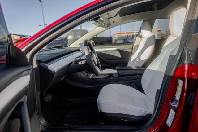 2022 Tesla Model 3 Rear-Wheel Drive