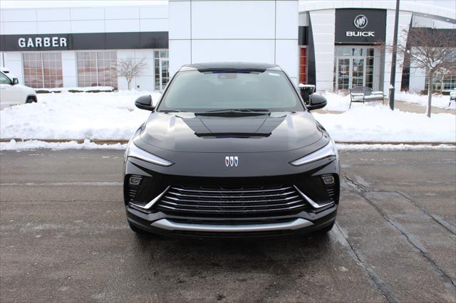 2026 Buick NV Preferred FWD