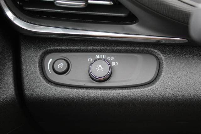 2026 Buick NV Preferred FWD