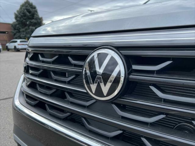 2026 Volkswagen Atlas Cross Sport SE with Technology