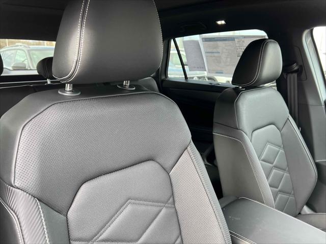 2026 Volkswagen Atlas Cross Sport SE with Technology