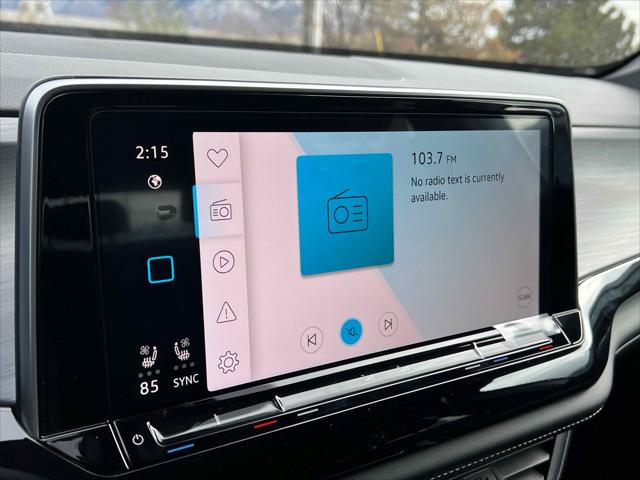 2026 Volkswagen Atlas Cross Sport SE with Technology
