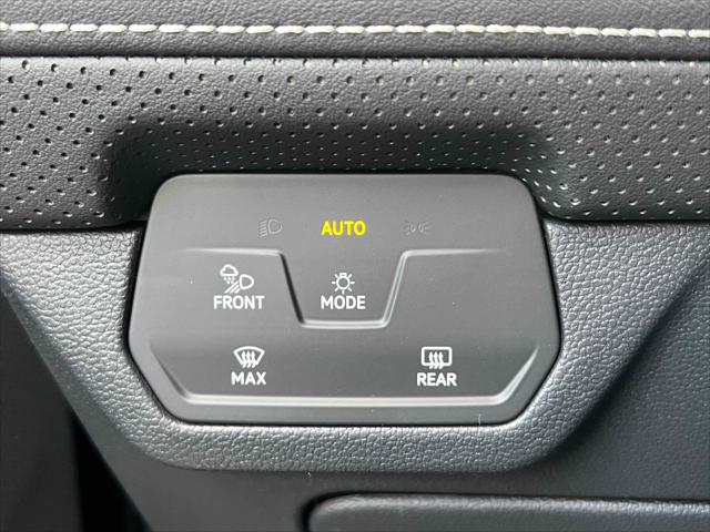 2026 Volkswagen Atlas Cross Sport SE with Technology