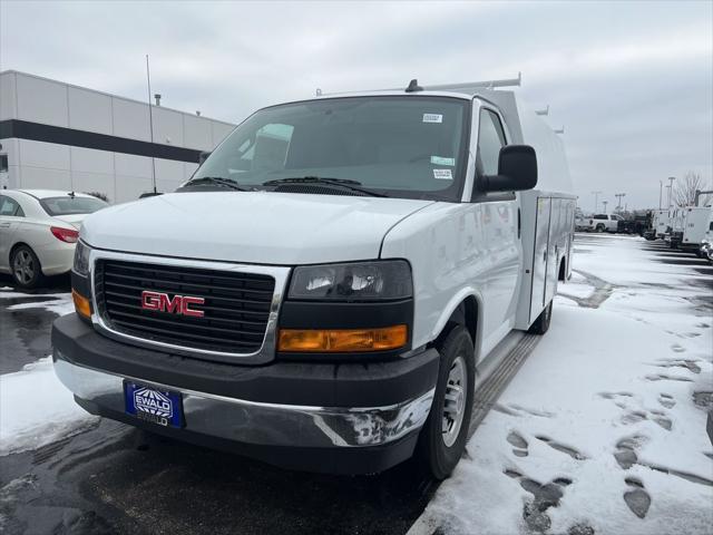 2025 GMC Savana Cutaway Work Van
