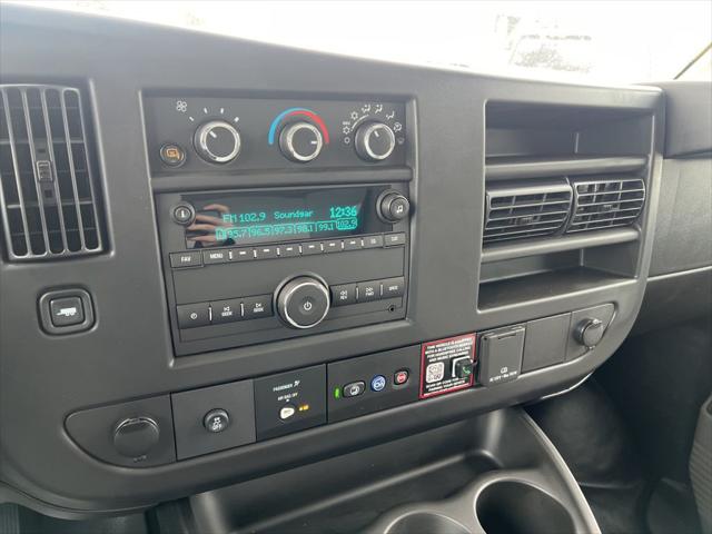 2025 GMC Savana Cutaway Work Van