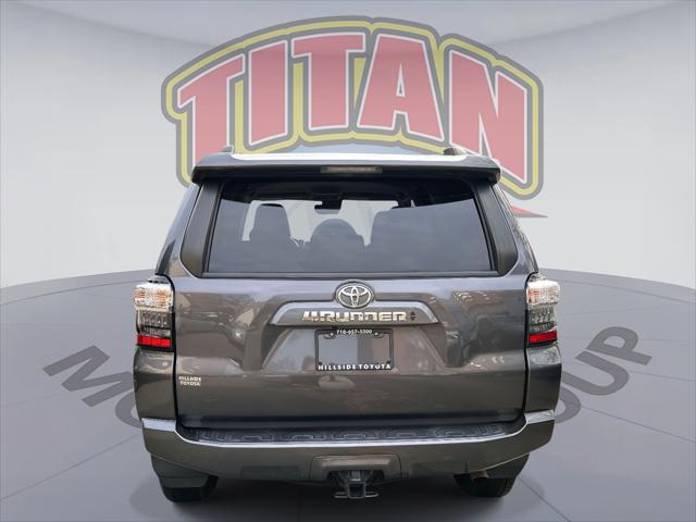 2022 Toyota 4Runner SR5 [3]